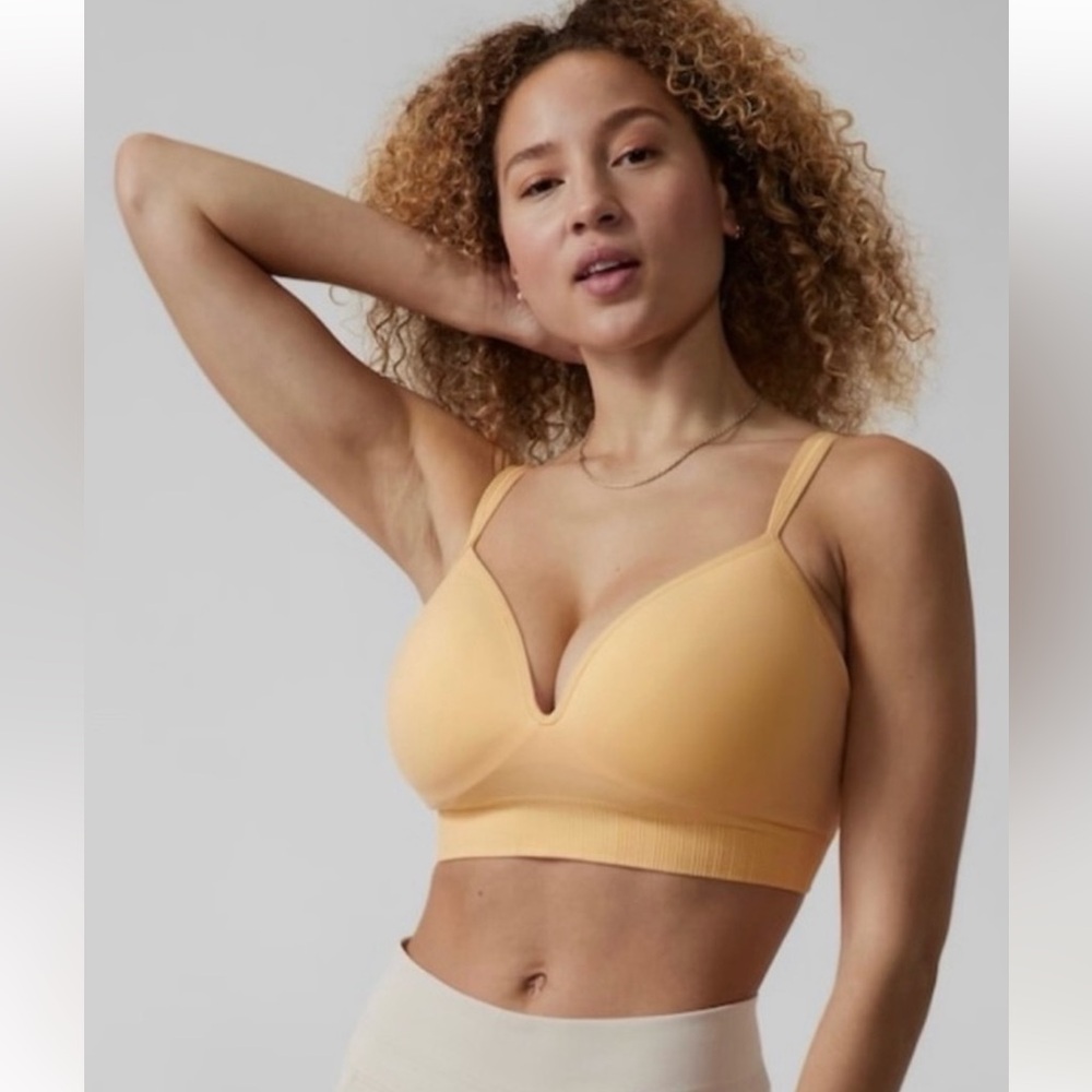 Athleta yellow Embrace sports bra